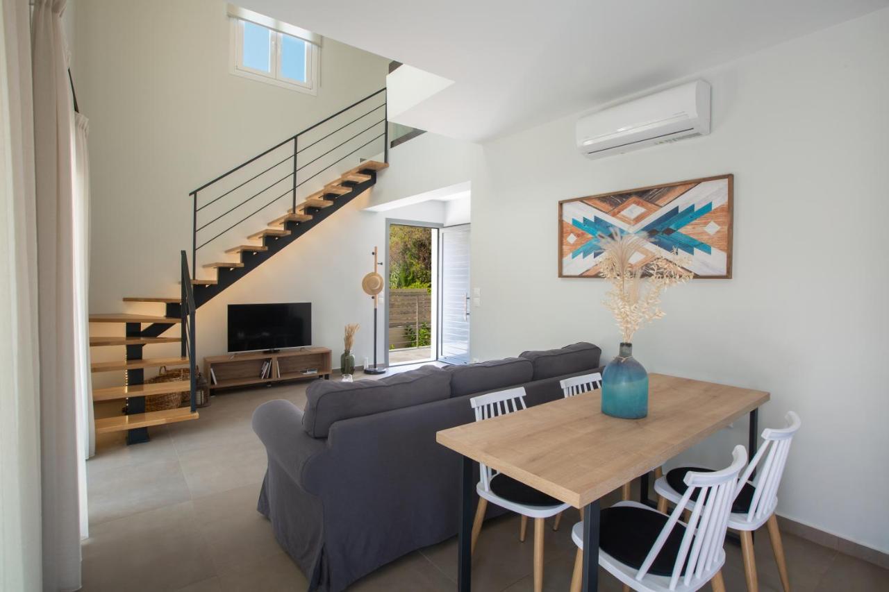 Grappolo Lefkada Villas - Vilana Ideal For Families And Small Groups Apolpaina エクステリア 写真