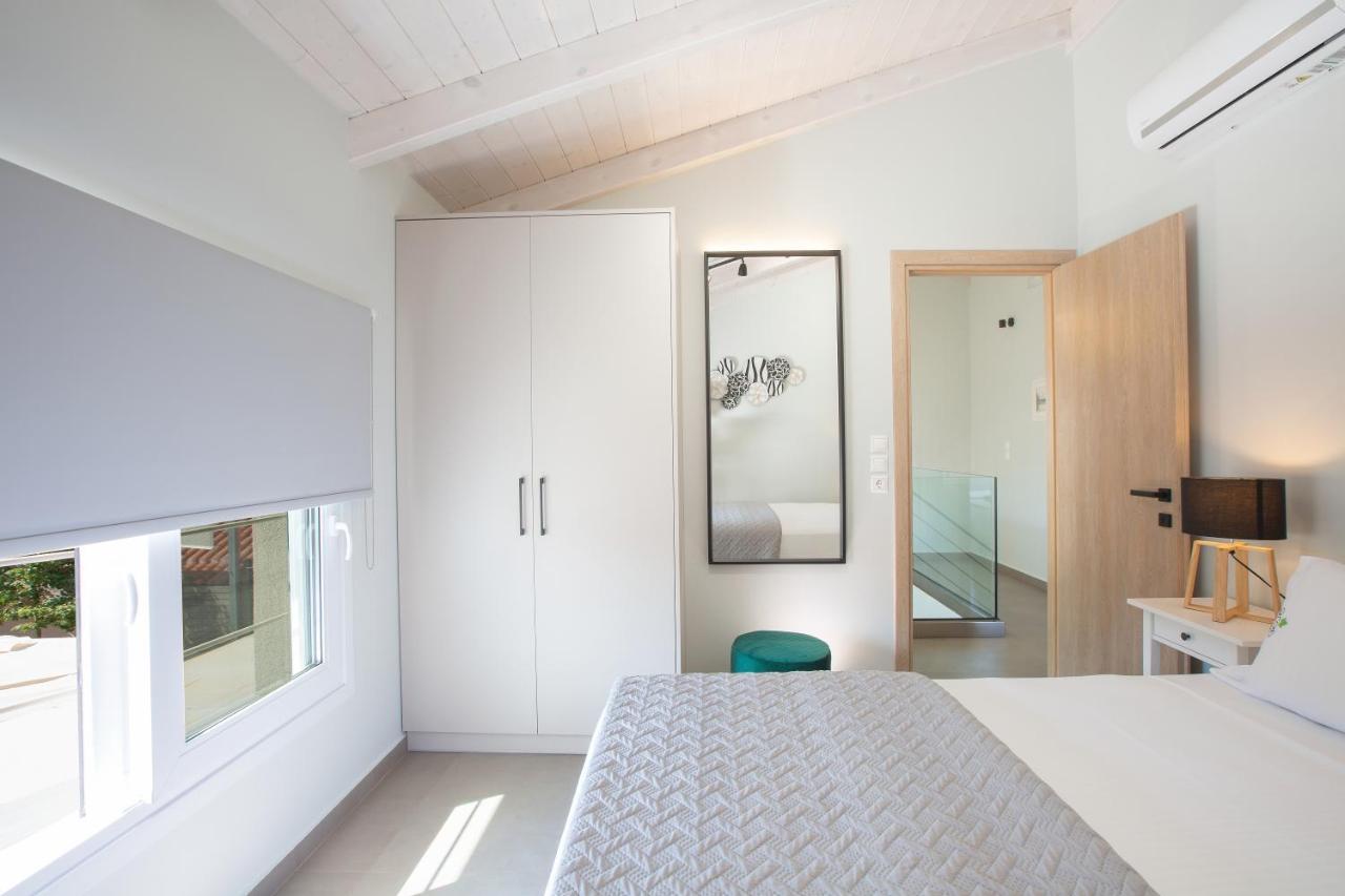 Grappolo Lefkada Villas - Vilana Ideal For Families And Small Groups Apolpaina エクステリア 写真